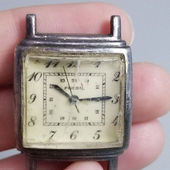 Vintage Fossil VT 2462 Watch Face, AS IS Parts Repair Broken - Picture 6 of 6